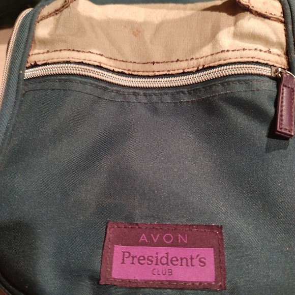 Presidents Recognition Program Gala 2012-2013Toiletry Case HangerSee Photos - Picture 2 of 14
